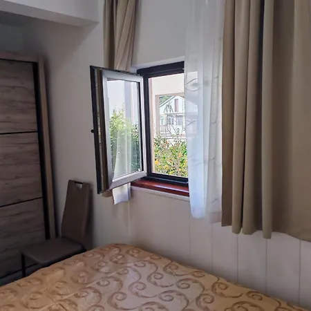 アパート Seman *